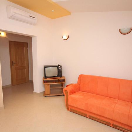 Apartments With A Parking Space Baska Voda, Makarska - 2709 객실 사진